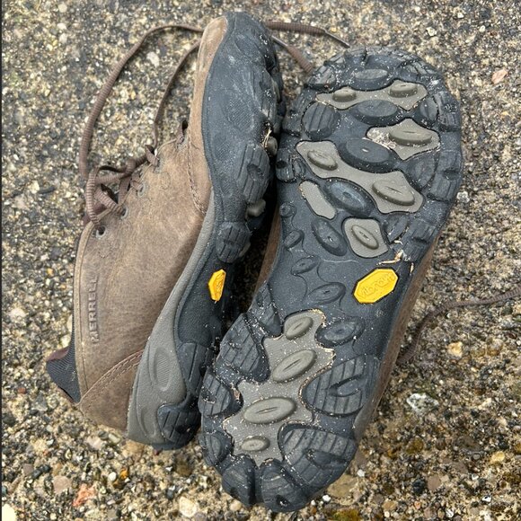 Like New Women's Merrell brown trail shoes sz 7 - Picture 2 of 5